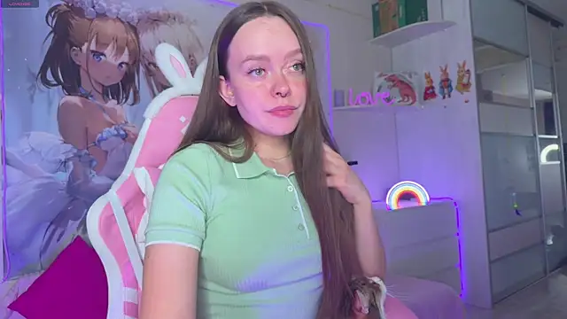 CheekySashaCharm online show from 19, 4, 2026