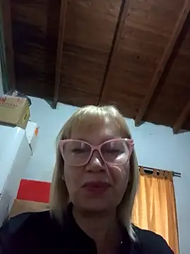 Snapshot of SexyMilf1211 chatting on 26, 4, 2026 SexyMilf1211 online show from 26, 4, 2026