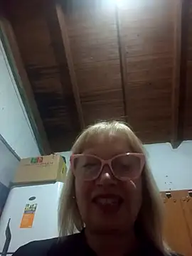Snapshot of SexyMilf1211 chatting on 5, 5, 2026 SexyMilf1211 online show from 5, 5, 2026