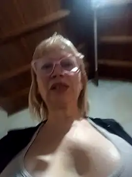 Snapshot of SexyMilf1211 chatting on 5, 5, 2026 SexyMilf1211 online show from 5, 5, 2026
