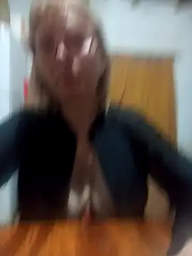 Snapshot of SexyMilf1211 chatting on 6, 5, 2026 SexyMilf1211 online show from 6, 5, 2026