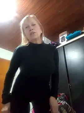 Snapshot of SexyMilf1211 chatting on 10, 5, 2026 SexyMilf1211 online show from 10, 5, 2026