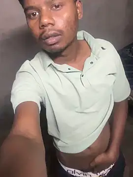 Snapshot of banty05 chatting on 28, 11, 2025 banty05 online show from 28, 11, 2025