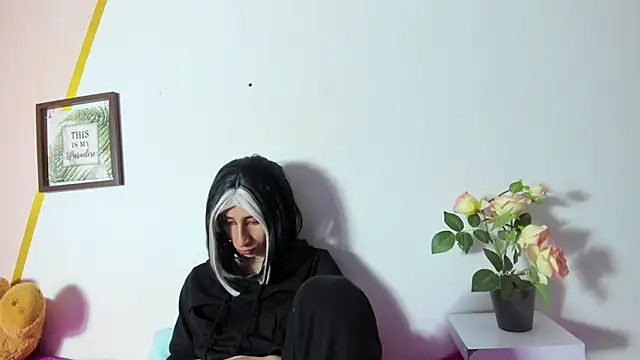 Charlothe 7 online show from 23, 11, 2025