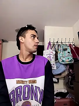 ElProhibido  online show from 14, 11, 2025