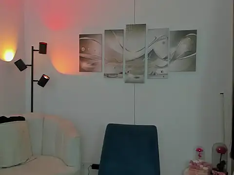 haileyflorez  online show from 10, 2, 2026