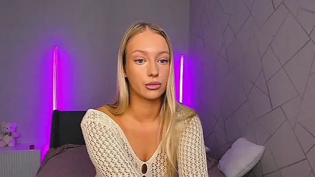 Snapshot of elldiana chatting on 13, 6, 2026 elldiana online show from 13, 6, 2026