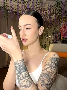 that eva online show from 30, 11, 2025