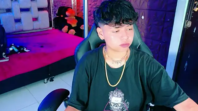 lunabustygirl online show from 3, 2, 2026