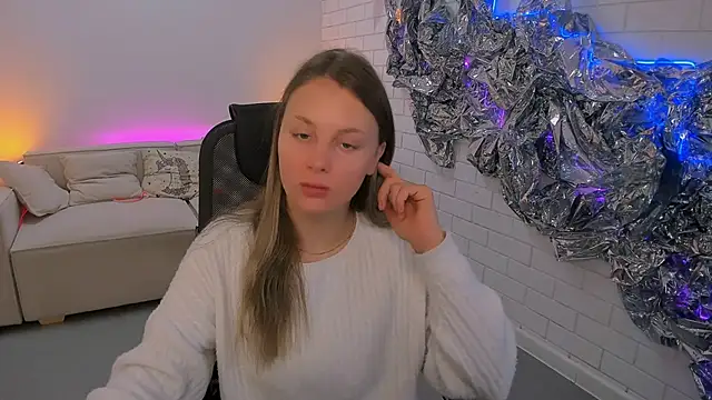 Snapshot of SandraLindsey chatting on 26, 11, 2025 SandraLindsey online show from 26, 11, 2025