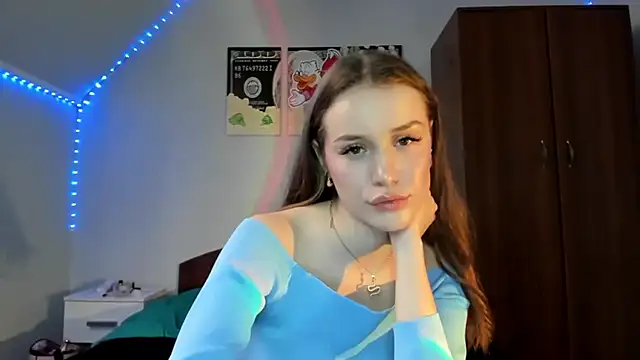 tinyglow online show from 3, 12, 2025