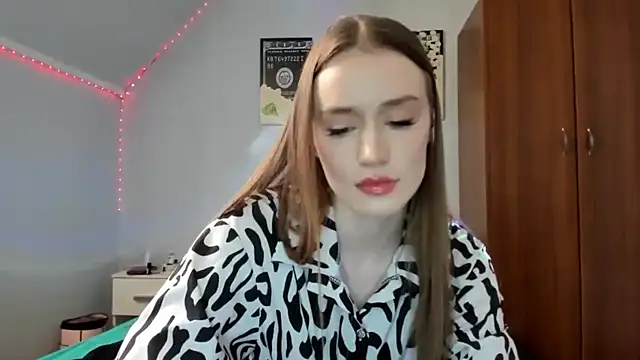 tinyglow online show from 15, 2, 2026