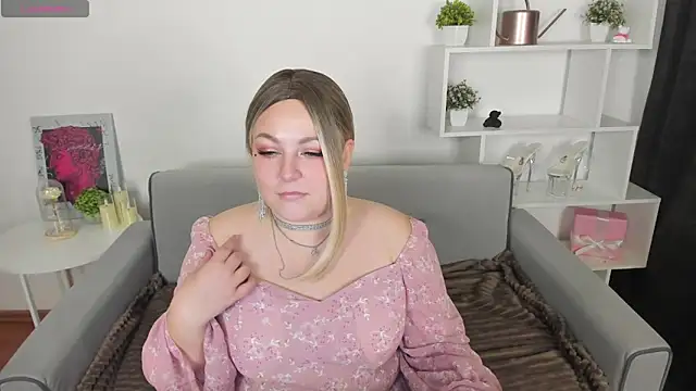 WendyHines online show from 24, 11, 2025