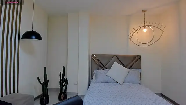 MayaHoffman online show from 2, 3, 2026