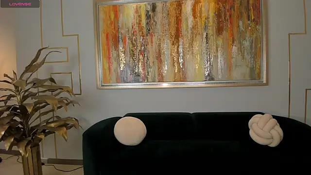 Snapshot of ZaraKafruni chatting on 22, 4, 2026 ZaraKafruni online show from 22, 4, 2026