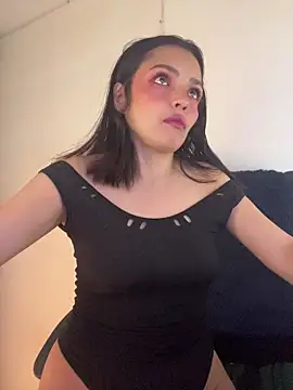 LaraDanverss online show from 8, 7, 2026