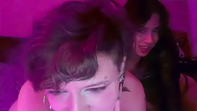 Snapshot of winevirtuv chatting on 15, 11, 2025 winevirtuv online show from 15, 11, 2025