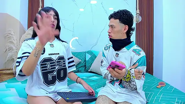 Snapshot of Loversinfire2 chatting on 20, 2, 2026 Loversinfire2 online show from 20, 2, 2026