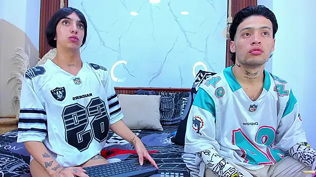 Snapshot of Loversinfire2 chatting on 24, 2, 2026 Loversinfire2 online show from 24, 2, 2026