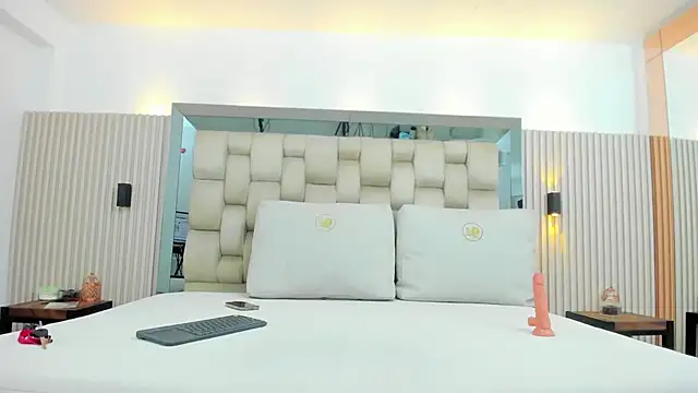 noah pariss online show from 22, 12, 2025