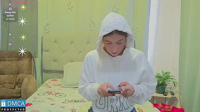 scarlett fire5 online show from 20, 12, 2025