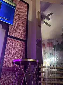 Motherbigbus online show from 19, 2, 2026