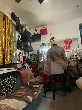 Motherbigbus online show from 22, 2, 2026