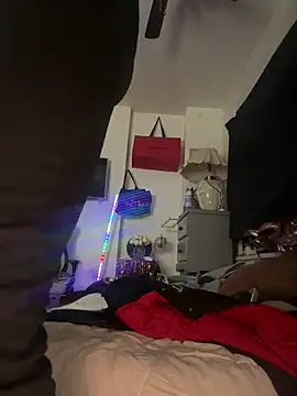 Motherbigbus online show from 16, 4, 2026