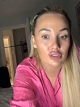 xoxohan11 online show from 25, 3, 2026