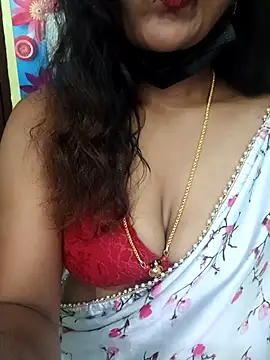 Snapshot of Premalatha_28 chatting on 15, 2, 2026 Premalatha 28 online show from 15, 2, 2026