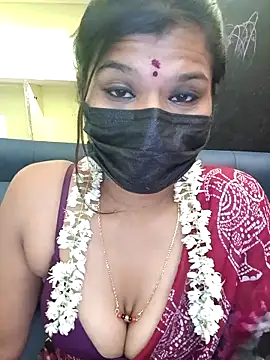 Snapshot of Premalatha_28 chatting on 5, 3, 2026 Premalatha 28 online show from 5, 3, 2026