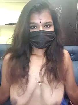 Snapshot of Premalatha_28 chatting on 8, 3, 2026 Premalatha 28 online show from 8, 3, 2026