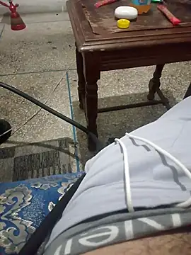 achraf1997Dial online show from 17, 11, 2025