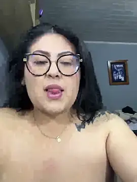 Snapshot of Camil11 chatting on 17, 11, 2025 Camil11 online show from 17, 11, 2025