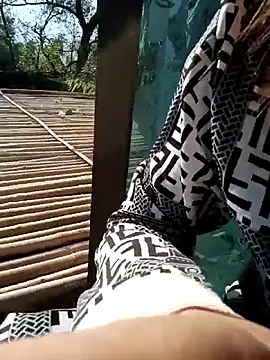 mon1-day online show from 27, 11, 2025