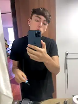 Boyfriend-Hot online show from 17, 11, 2025