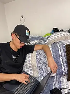 Boyfriend-Hot online show from 13, 2, 2026