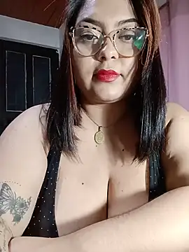 Snapshot of Anna_Lucia88 chatting on 6, 6, 2026 Anna Lucia88 online show from 6, 6, 2026
