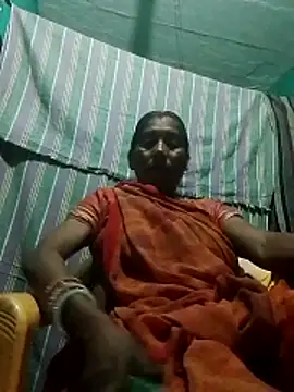 Snapshot of Xx_savita chatting on 5, 5, 2026 Xx savita online show from 5, 5, 2026