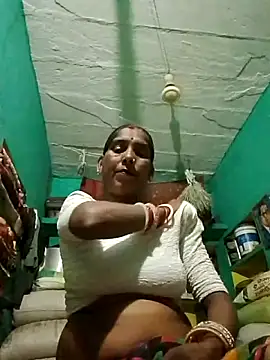 Snapshot of Xx_savita chatting on 24, 5, 2026 Xx savita online show from 24, 5, 2026