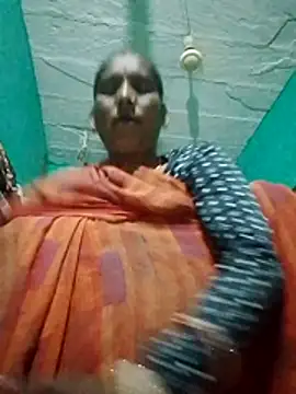 Snapshot of Xx_savita chatting on 25, 5, 2026 Xx savita online show from 25, 5, 2026
