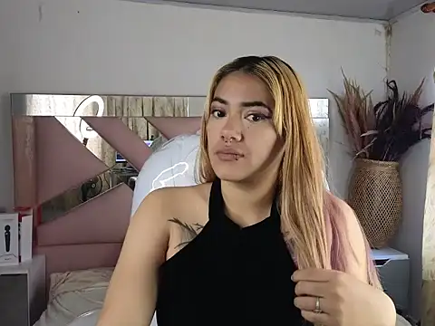 KloeeCavallier online show from 28, 2, 2026