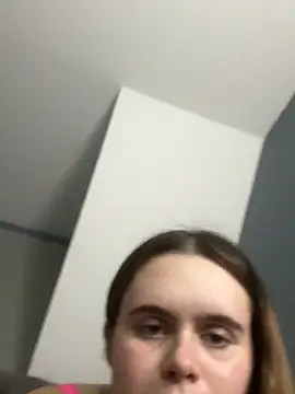 Blonde Bunny online show from 27, 3, 2026