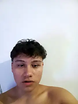 esteban rios  online show from 28, 11, 2025