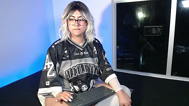 Snapshot of miss_jas11 chatting on 21, 2, 2026 miss jas11 online show from 21, 2, 2026