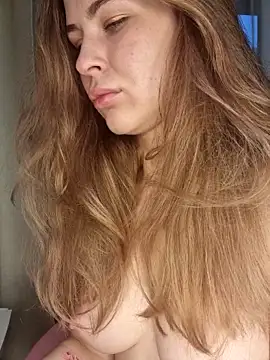 glossbaby online show from 18, 11, 2025