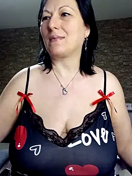 LeillaaX online show from 3, 4, 2026