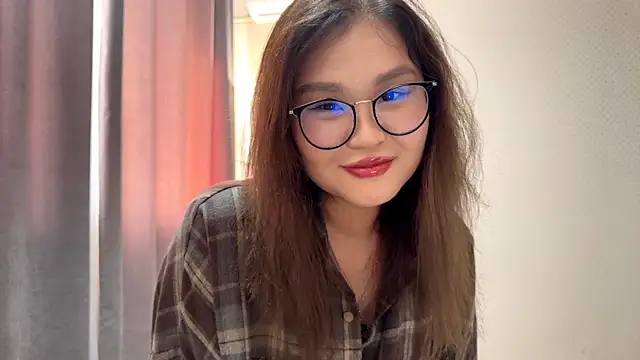 HoneyKitsu online show from 21, 11, 2025