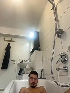 Snapshot of babyyboy696 chatting on 17, 11, 2025 babyyboy696 online show from 17, 11, 2025