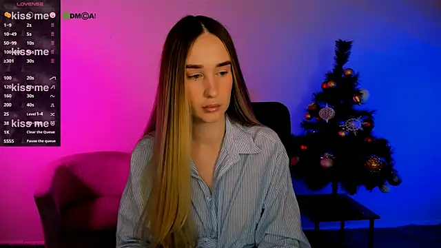  kellykitten  online show from 17, 12, 2025